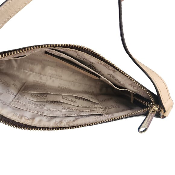 Michael Kors NWOT Jet Set Signature Large Wristlet - Picture 8 of 13